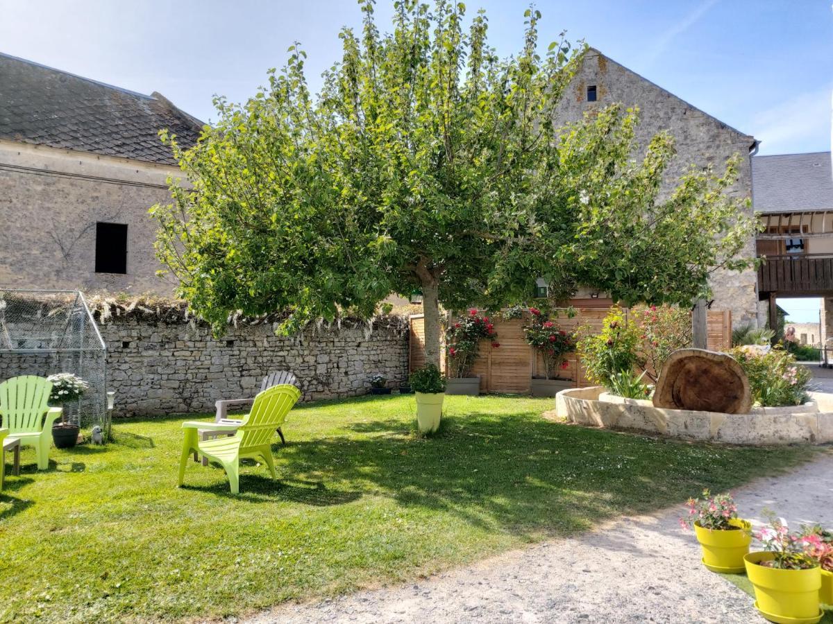 Hôtel Restaurant le clos de l 'Ancien Pressoir Commes Extérieur photo