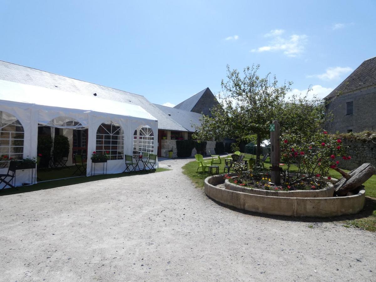 Hôtel Restaurant le clos de l 'Ancien Pressoir Commes Extérieur photo